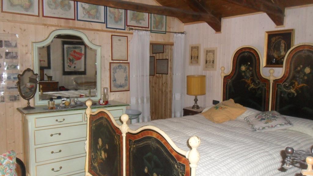 La vieille maison Biselli Tende Chambre photo